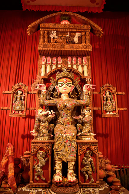 Maa durga idol, painted by Sanatan Dinda, the famous artist #durga #kolkata #kolktaculture #maadurga #kolkataphotography #india #hindufestival #indiaculture #bengalculture #indiafestival #indiatravel #kolkatatravel #goddess