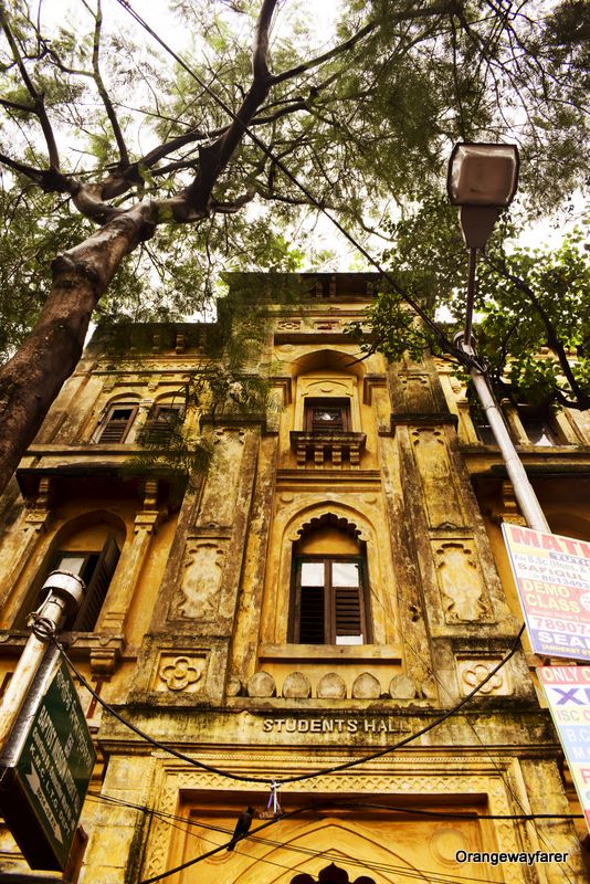 College Street Asiatic Society Student Hall  Best places to go for photography in Kolkata to exBest Instagram spots from Kolkata College Street, Ganges, Park Street, heritage places. #kolkata #calcutta #india #travelblogger #photography #culturetrip 