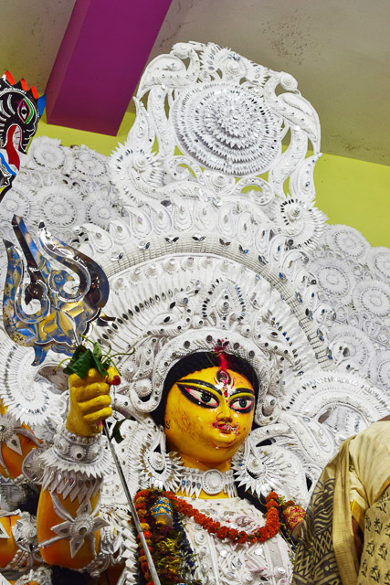 Maa durga idol


#durga #kolkata #kolktaculture #maadurga #kolkataphotography #india #hindufestival #indiaculture #bengalculture #indiafestival #indiatravel #kolkatatravel #goddess 