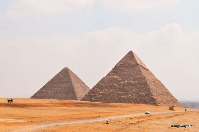 is it safe to travel to egypt pyramids