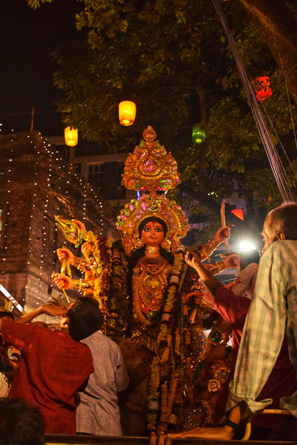 Maa durga idol #durga #kolkata #kolktaculture #maadurga #kolkataphotography #india #hindufestival #indiaculture #bengalculture #indiafestival #indiatravel #kolkatatravel #goddess