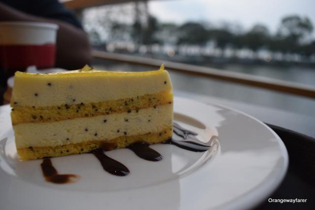 Poppy seed cheesecake at Cong Cafe