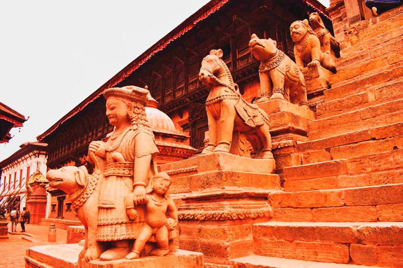 Bhaktapur Durbar Square, a travel guide with top things to do in Bhaktapur