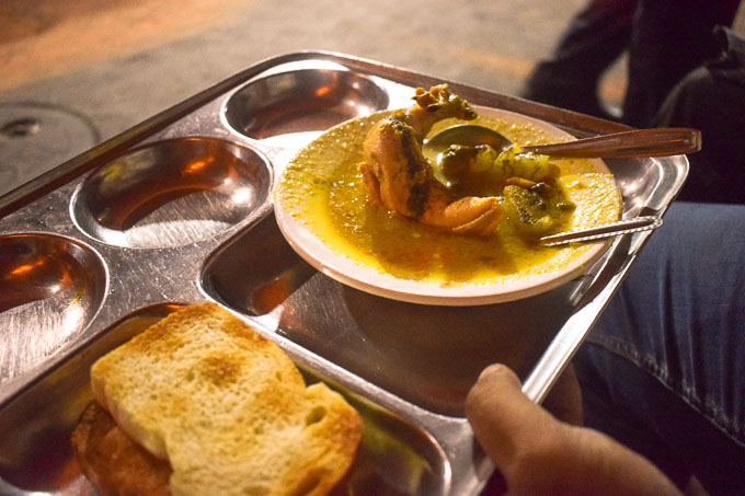 Chicken Stew at Chitto babur dokan at Deckers Lane Kolkata, the very famous deckers lane chicken stew of Calcutta