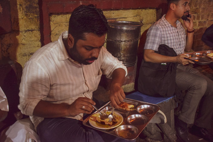 What to eat at Decker's lane. eating the famous chicken stew at deckers lane