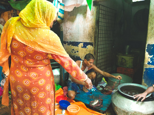 famous fish market in kolkata