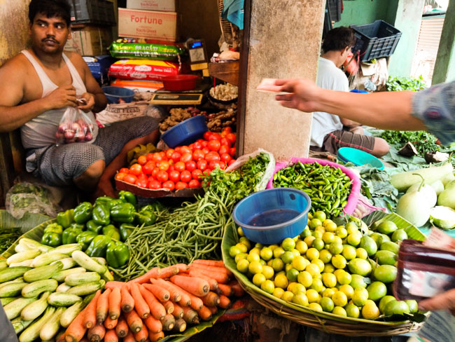 famous fish market in kolkata