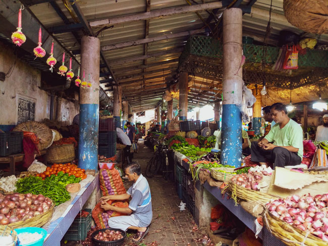 famous fish market in kolkata