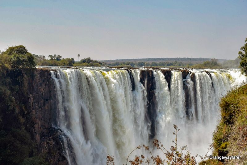 Smoke that thunders, Victoria Falls