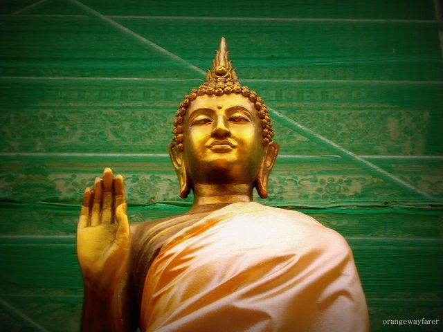 buddham saranam gacchami