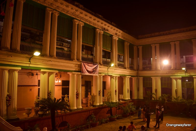 Bonedi barir durga puja 2019. Jamindar bari of Kolkata. Khelat Ghosh mansion where Sabeki Durgapuja takes place