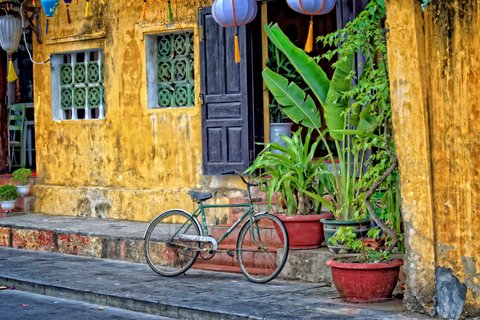 Hoi an yellow wall