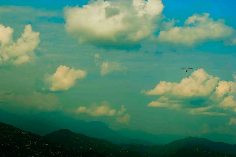 Microlight flight over mount everest