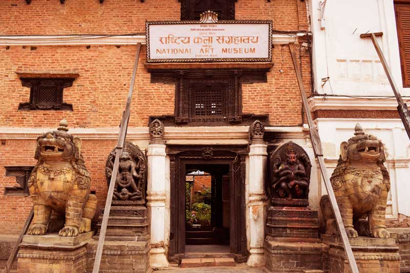 bhaktapur durbar square Lion gate