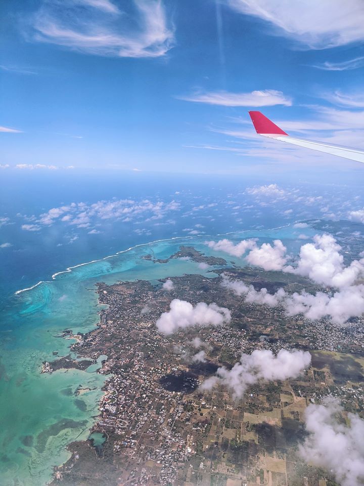 Mauritius from the air. #mauritius #mymauritius #mauritiustrip #africa #indianocean #honeymoondestinationsinafrica #honeymoontrip #beachvacation #mauritiusculture #mauritiuslove