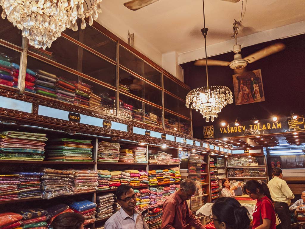 Byasdev Tolaram: Places to buy saree in Kolkata