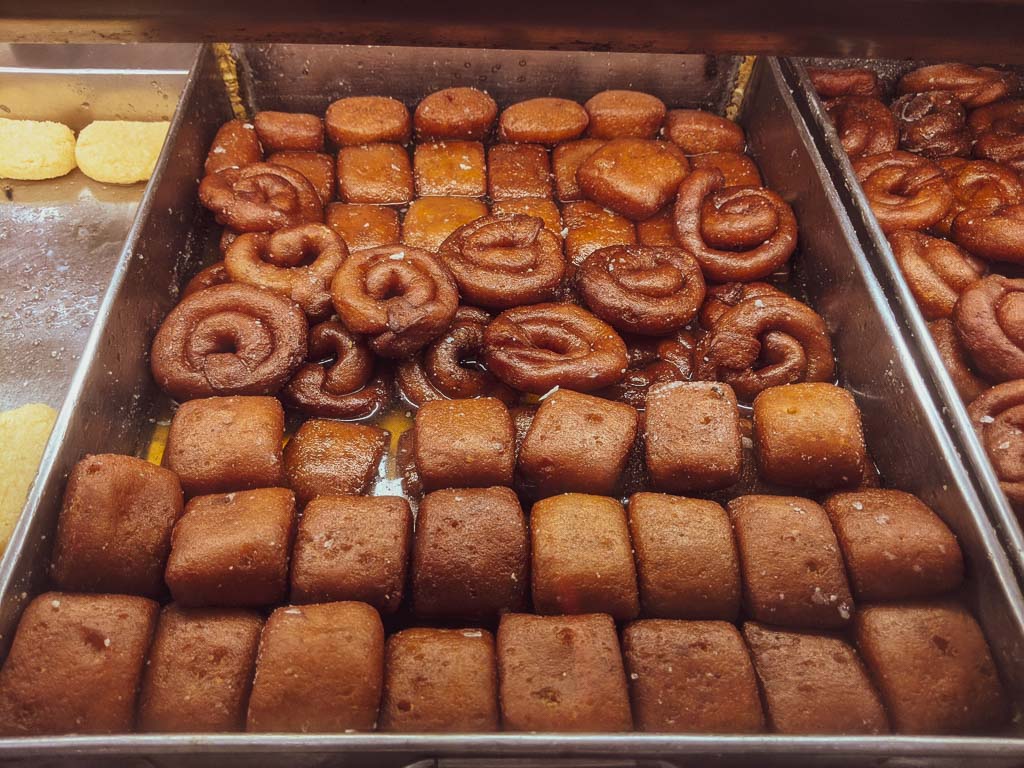 Bengali sweets: Special sweet of Bankura: Lobongo lotika, chanar jilipi