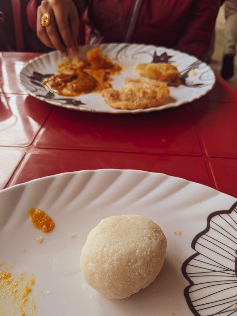 rosogolla: what do they eat in a aBengali wedding