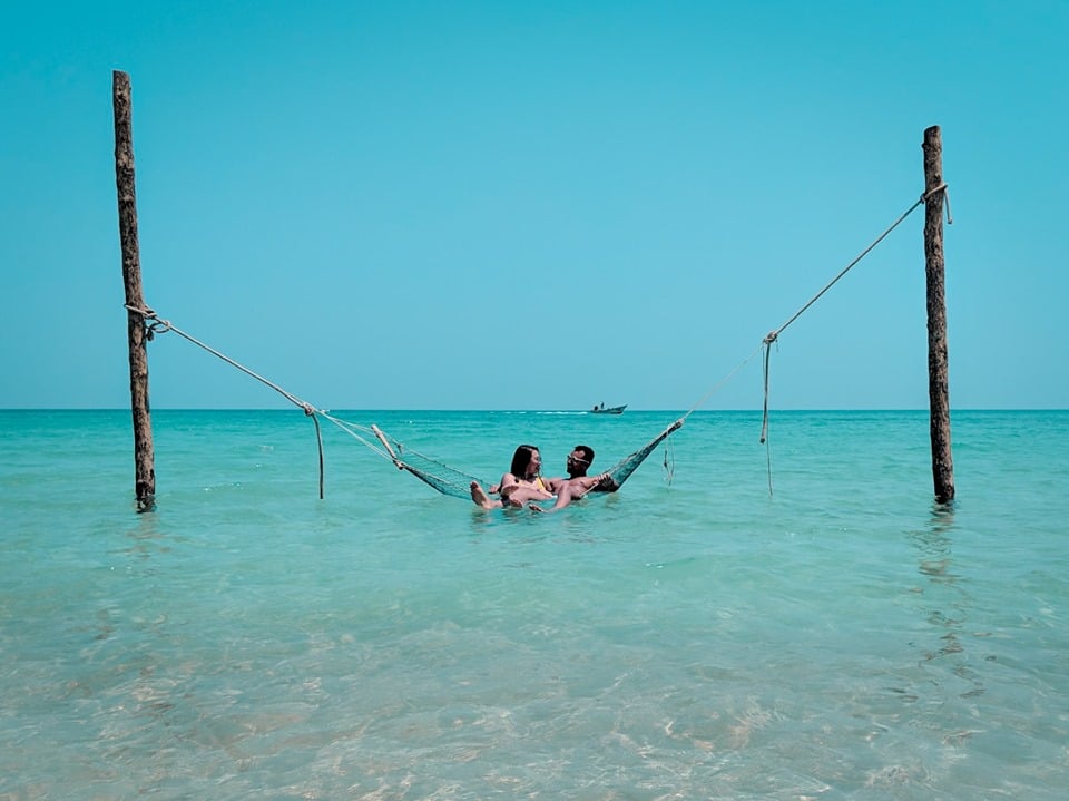 Swing in the sea at the Bottle Beach, Koh Phangan: the best beaches in Thailand