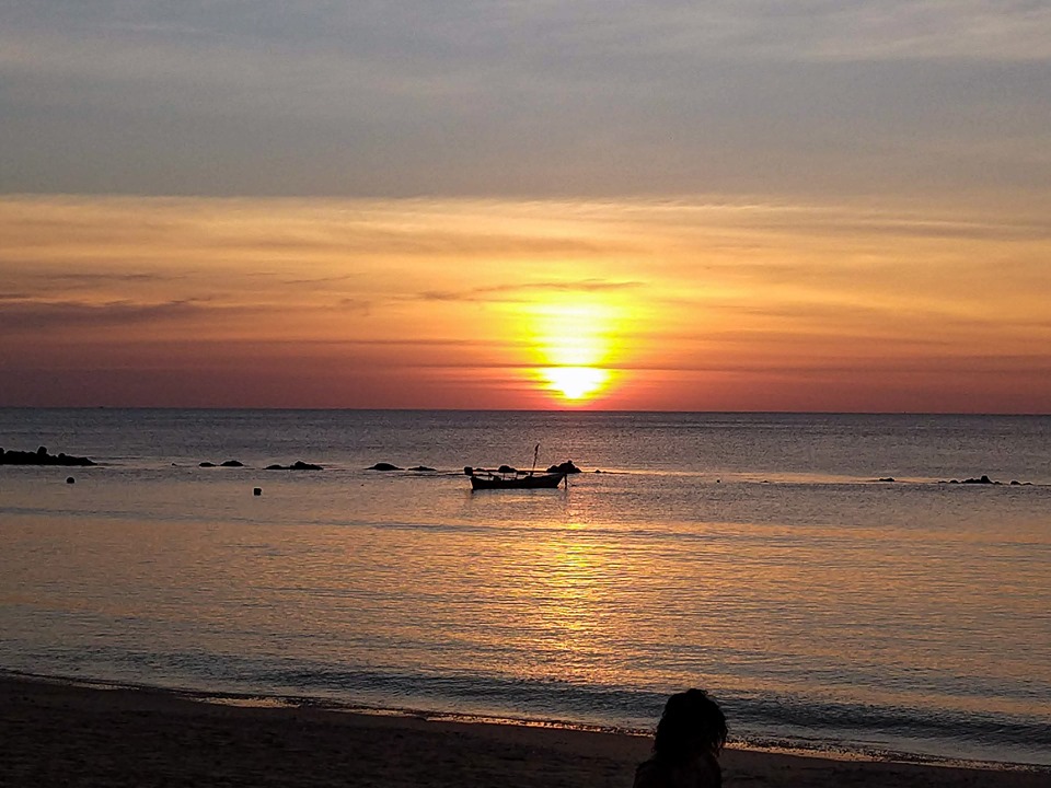 sunset at the Koh Lanta Beach: most beautiful beaches of Thailand