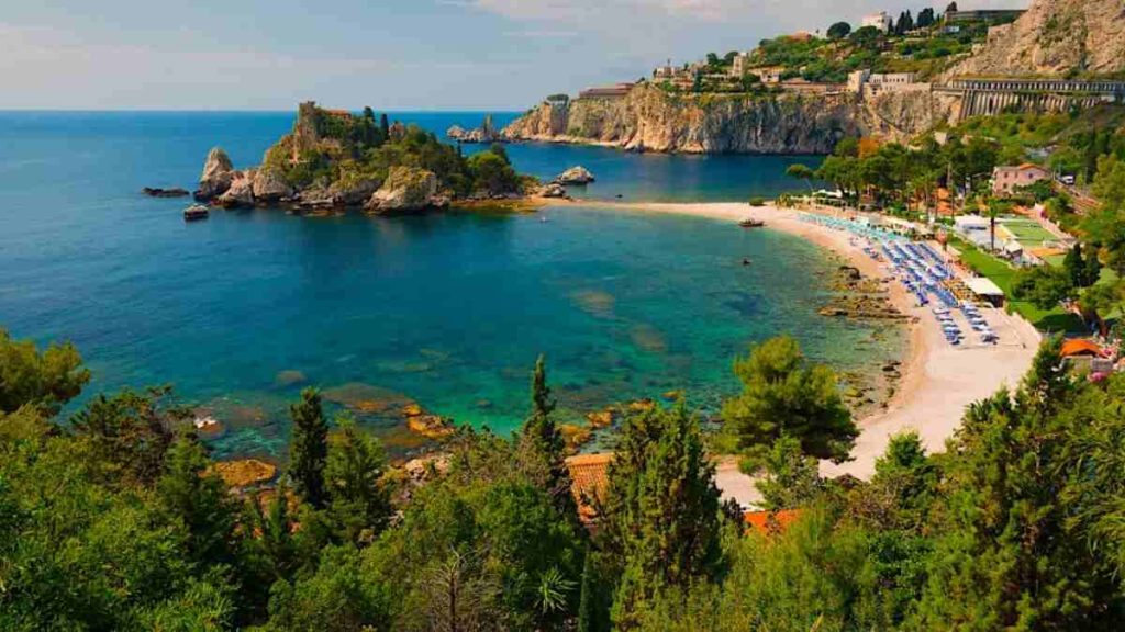 taormina-most-beautiful-places-italy