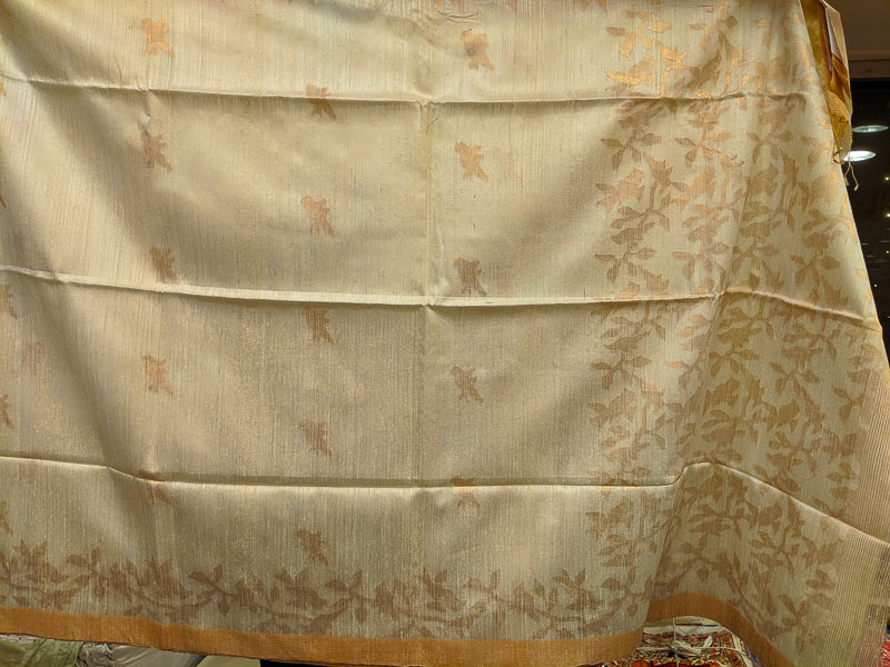 Muslin Jamdani saree at Adi Dakeswari Gariahat