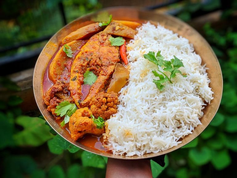 Bhetki Macher Kaliya ROGROGE Bengali Style Barramundi Fish Curry