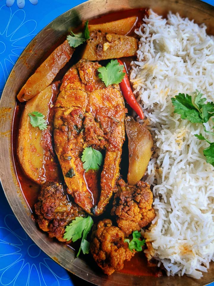 Bhetki macher kaliya. Seabass. Barracuda fish curry. bengali fish curry. Foodfood. Goodfood. Bhetki macher jhol. Bhetki macher jhal.
