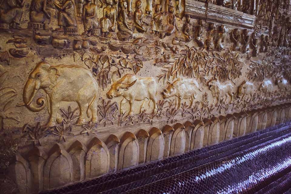 3 days in Luang Prabang, Laos: wall panels of old temples of Luang Prabang