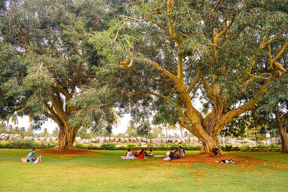 Locals of Hampi: Photography tips