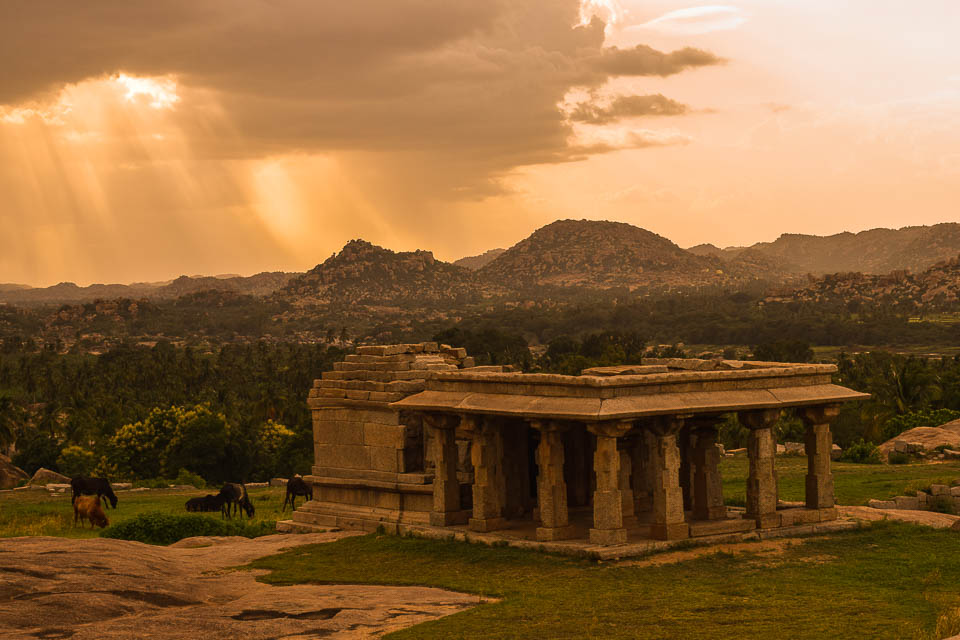 travel writing hampi