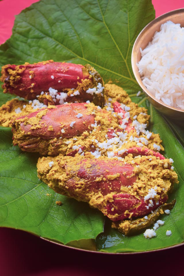 Narkel Chingri. Coconut Prawn Bengali style recipe. Narkel Chingri Bhape: bengali styled steam prawns.  Bengali Prawn recipe. Steamed prawn with coconut. Indian fish curry. Bengali prawn curry with coconut. #prawn #prawnandcoconut #seafood #seafish #bengalifishcurry 