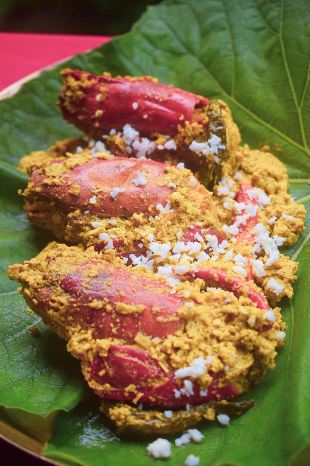 Narkel Chingri. Coconurt Prawn Bengali style recipe. Bengali Prawn recipe. Steamed prawn with coconut. Indian fish curry. Bengali prawn curry with coconut. #prawn #prawnandcoconut #seafood #seafish #bengalifishcurry