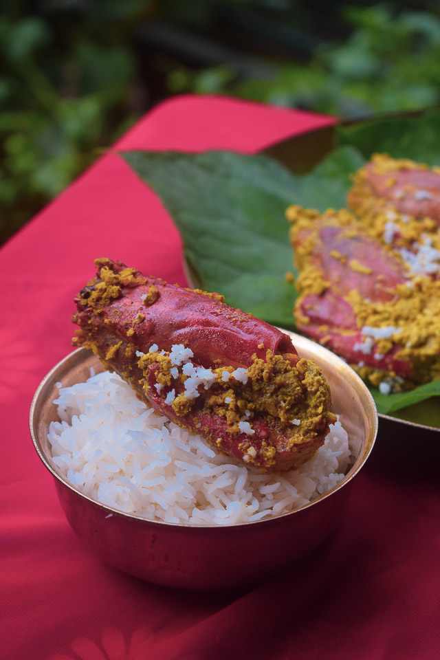 Narkel Chingri. Coconut Prawn Bengali style recipe. Chingri Bhape. Bengali Prawn recipe. Steamed prawn with coconut. Indian fish curry. Bengali prawn curry with coconut. #prawn #prawnandcoconut #seafood #seafish #bengalifishcurry