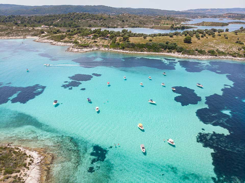 Diaporos-island-boats-The-Magic-of-Traveling