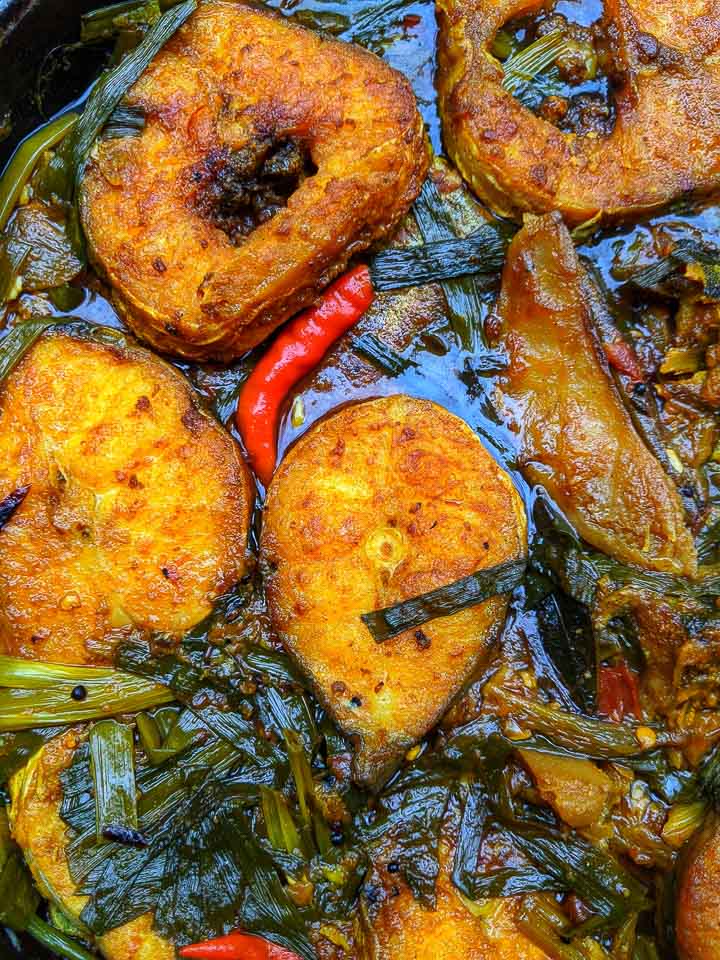 borali mas aru lai xaag Manipuri fish curry