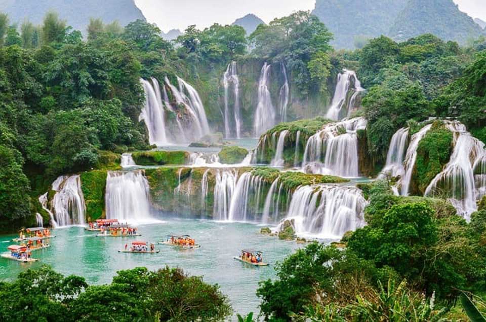 most beautiful places to visit in Vietnam: Ban Gioc Waterfall (Most beautiful waterfall of Southeast Asia)