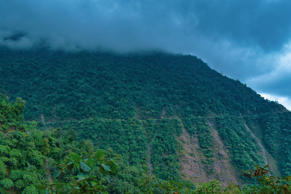 Wat to Dirang valley from Bhalukpong: roadtrip to Tawang