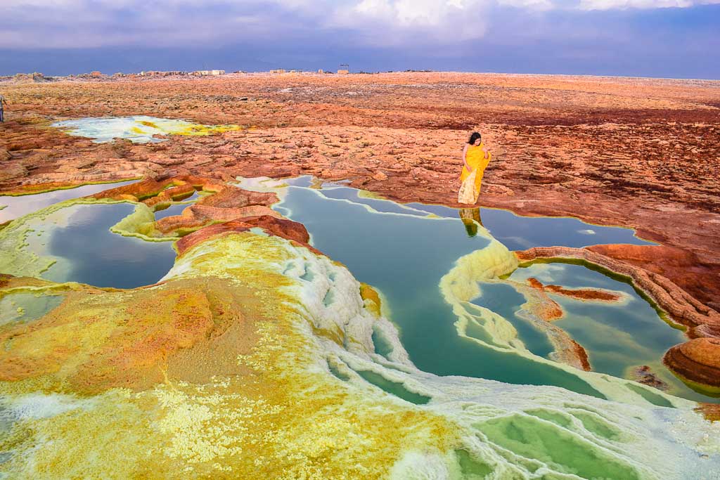 danakil salt flat: Photoshoot at Dallol