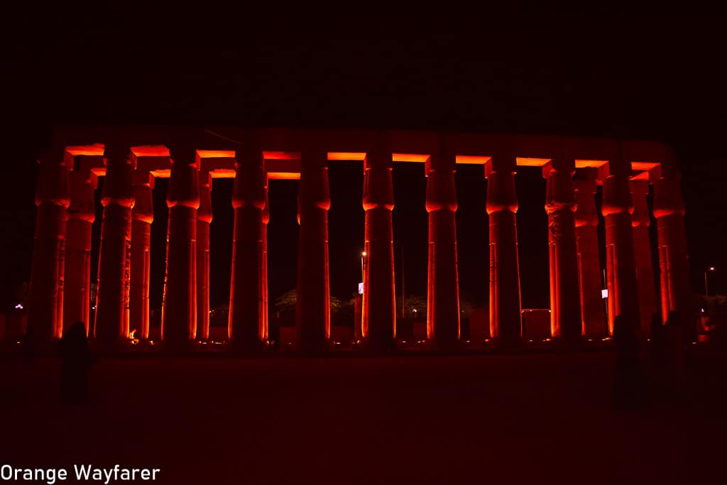 Travel Guide to Egypt: Thousand pillar column in Luxor, Egypt