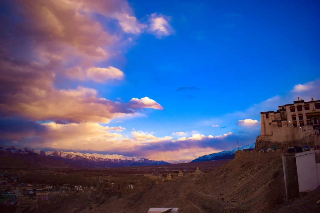 Sunset in Leh city: Ladakh travel photo blog