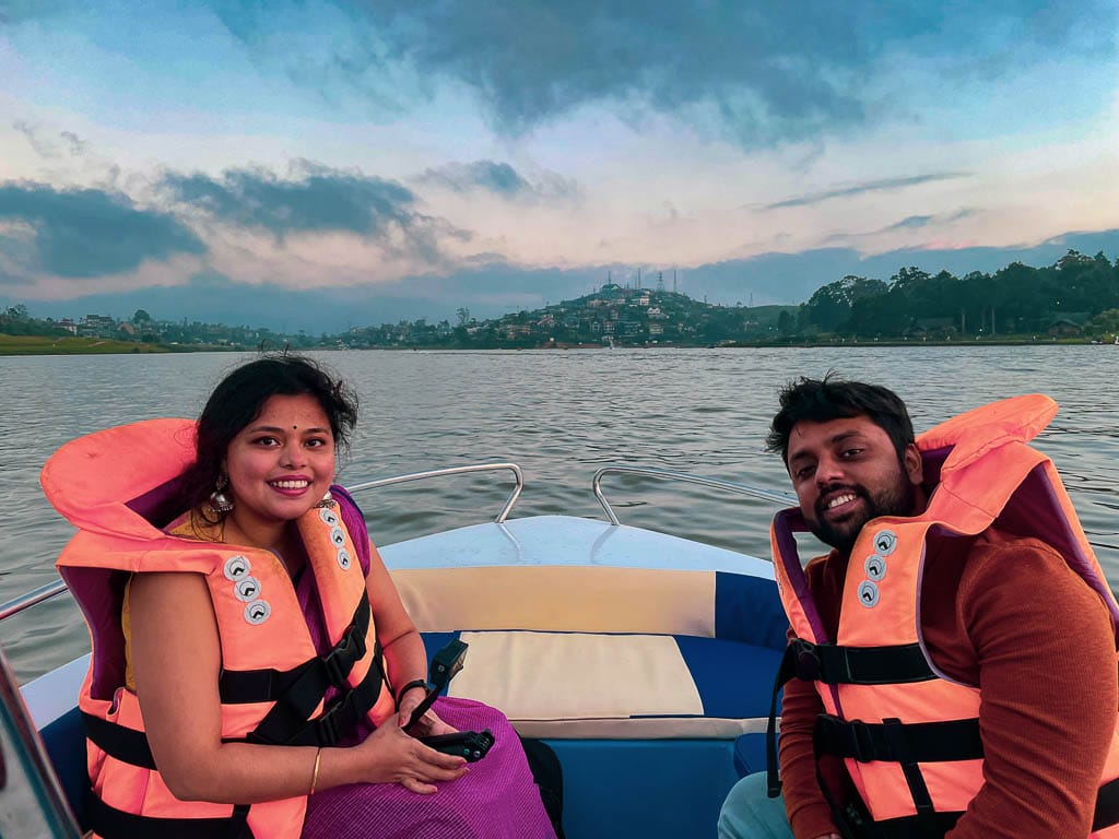 Gregory lake at Nuwara Eliya: 2 weeks in Sri Lanka