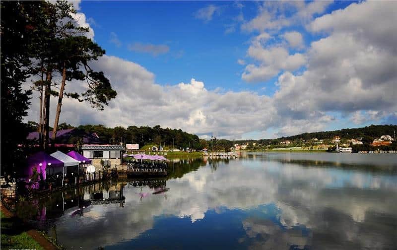 Tuyen Lam Lake Da lat best things to do